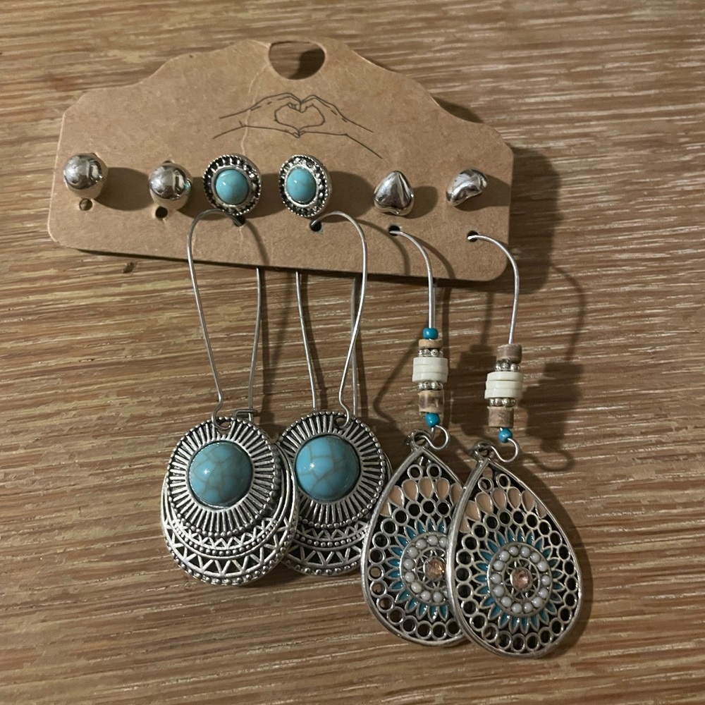 Jewelry - Picture 7 of 7